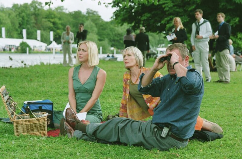 Cully (Laura Howard, l.), Joyce (Jane Wymark, M.) und Tom Barnaby (John Nettles, r.). – Bild: ZDF und All3Media