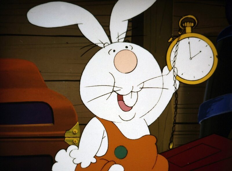 Benny Bunny hat die Lieblingsuhr des großen weißen Kaninchens gefunden. Jetzt fehlen nur noch 99 Uhren. – Bild: ZDF/​Apollo, Wien