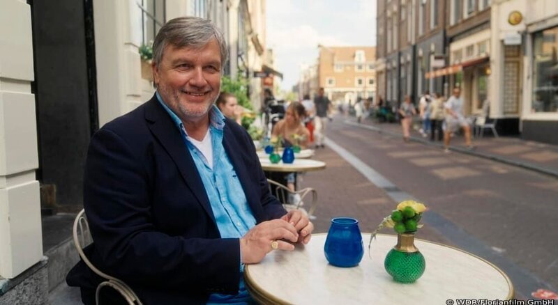 Der Film begleitet Hape Kerkeling nach Amsterdam. – Bild: WDR/​Florianfilm GmbH /​ WDR Kommunikation/​Redaktion Bild