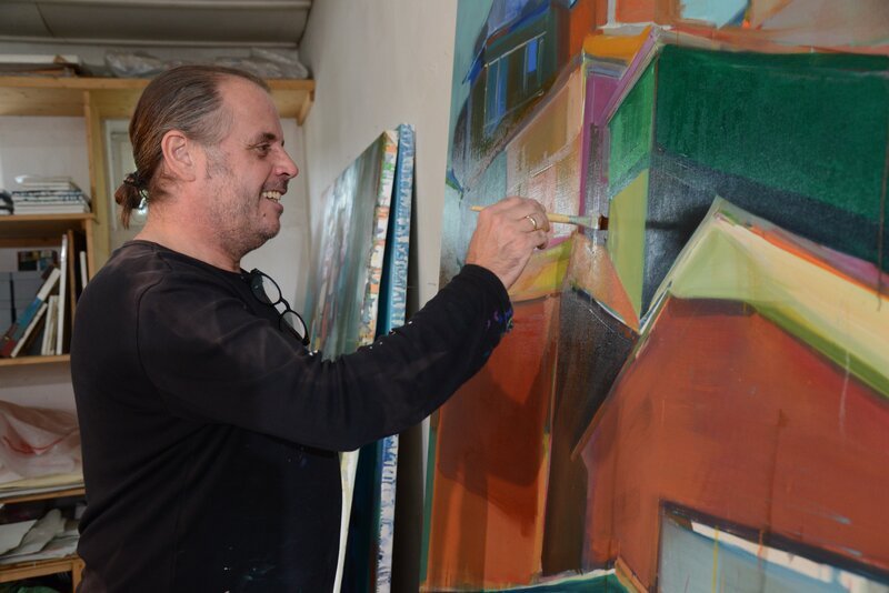 Richard Klammer in seinem Atelier. – Bild: ORF 2