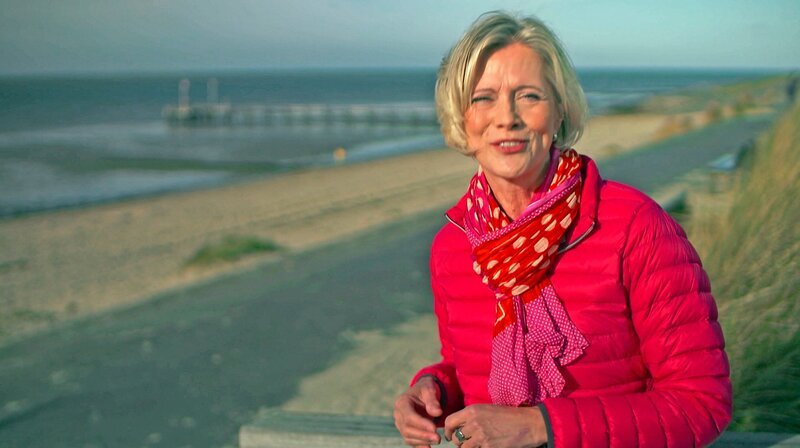 Moderatorin Bärbel Fening auf Föhr – Bild: NDR Moderatorin Bärbel Fening auf Föhr – Bild: NDR