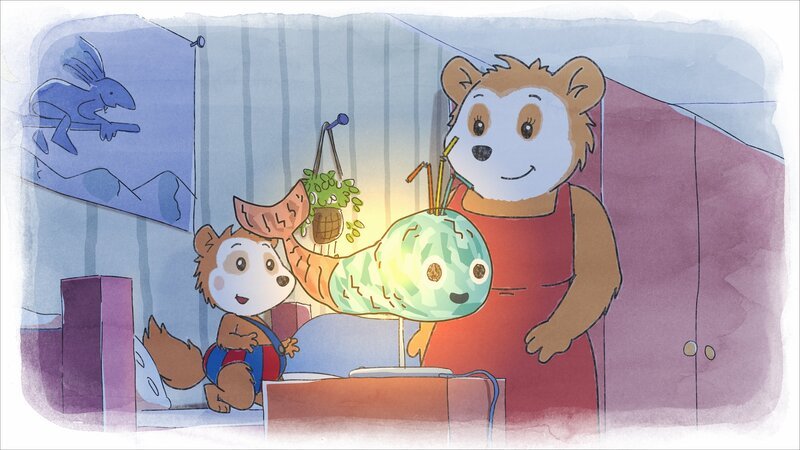 Bobo und Mama staunen: So schön leuchtet Bobos selbstgebastelte Lampe. – Bild: WDR/​JEP ANIMATION