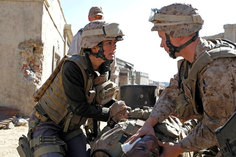 Gibbs (Mark Harmon), Ziva (Cote de Pablo) – Bild: 4+