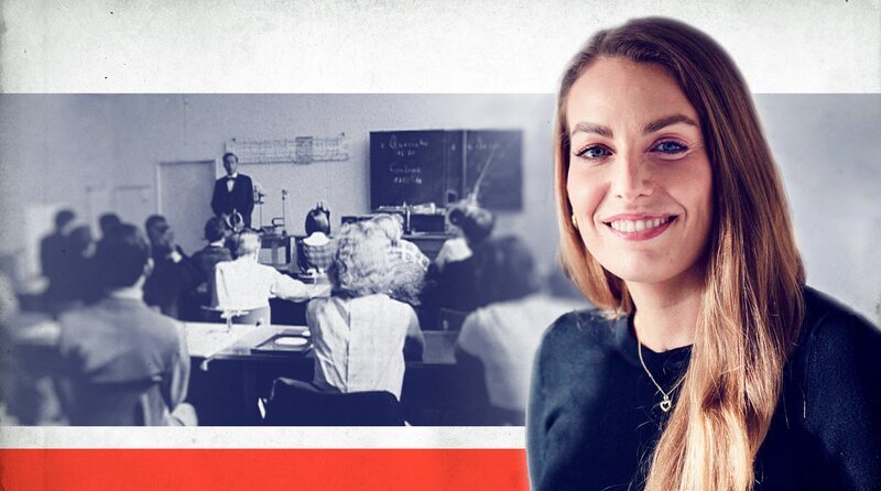 Heute prägen iPads, Inklusion und künstliche Intelligenz das Klassenzimmer. Es sind aber auch die großen Herausforderungen durch Migration, denen sich Lehrkräfte stellen müssen. Und auch die Gewalt an Schulen hat insbesondere nach der Corona-Pandemie zugenommen. Schulen sind ein Spiegelbild der Gesellschaft und Lehrerinnen und Lehrer müssen sich dem immer wieder neu stellen. – Bild: NDR