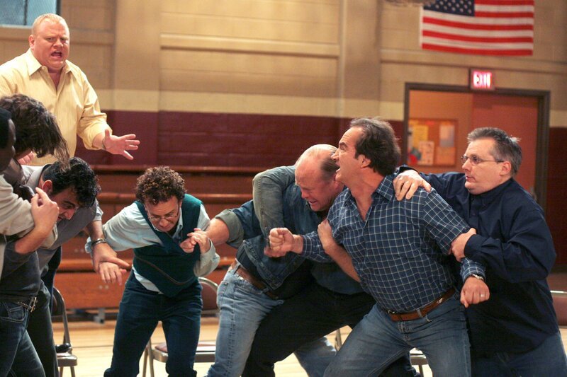 ACCORDING TO JIM – „All the Rage“ (ABC/​MICHAEL ANSELL) LARRY JOE CAMPBELL, KEVIN MCDONALD, BILL FAGERBAKKE, JIM BELUSHIACCORDING TO JIM – „All the Rage“ (ABC/​MICHAEL ANSELL) LARRY JOE CAMPBELL, KEVIN MCDONALD, BILL FAGERBAKKE, JIM BELUSHI – Bild: Disney /​ © 2013 The Walt Disney Company Germany