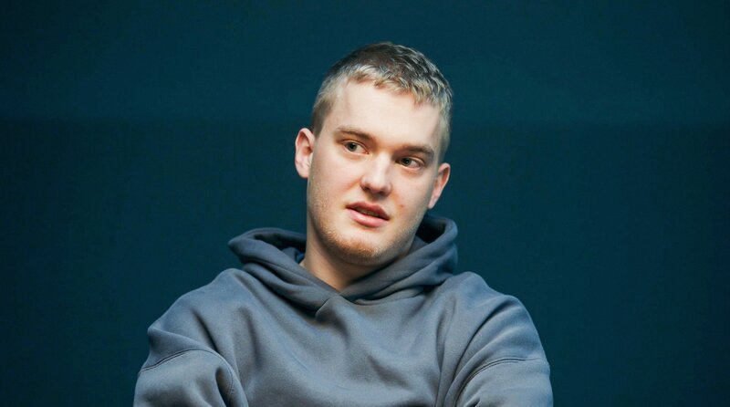 Toni Büffler (Luis Aue). – Bild: ORF/​MR Film