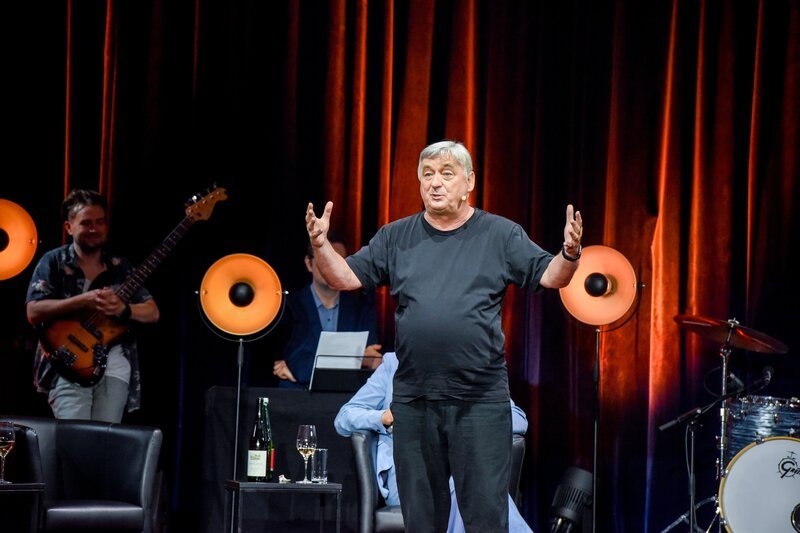 Andreas Vitasek. – Bild: ORF/​Hubert Mican