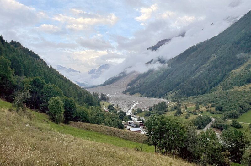 Das Dorf Blatten im Wallis wurde bei einem Bergsturz von Millionen Tonnen Gestein begraben. – Bild: SWR