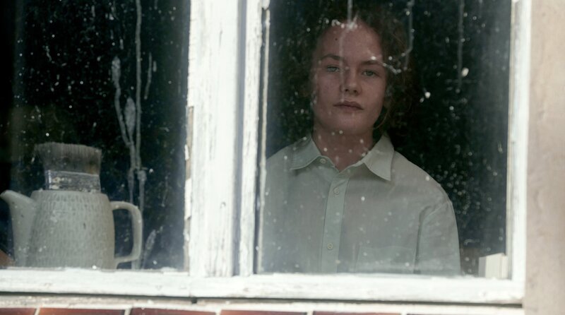 Kai (Edgar Emil Garde) ist sehr sensibel – und irgendwie besonders. – Bild: ARD Degeto/​Syrreal Dogs GmbH/​CBS Studios/​Stefan Erhard