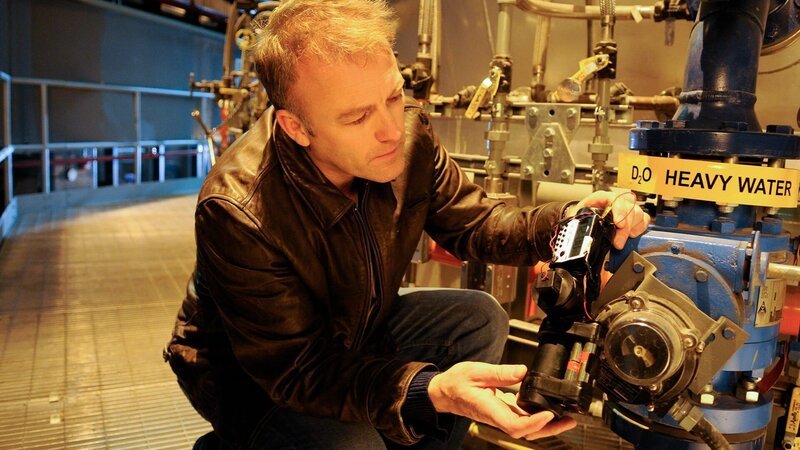 Mike Kessler (James McGowan) – Bild: AXN