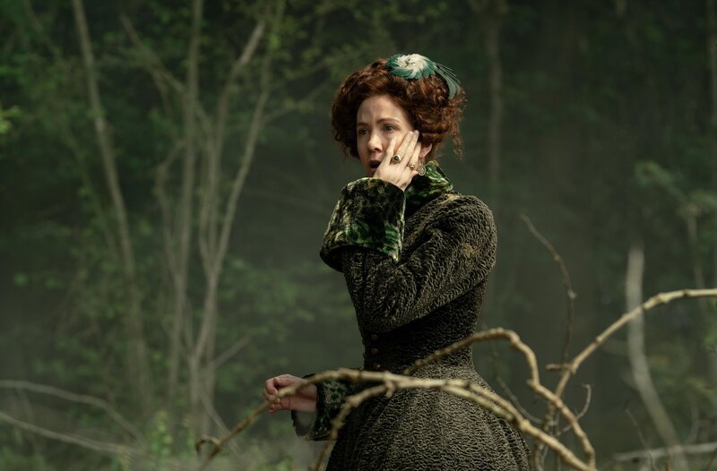 Aunt Elizabeth (Belinda Bromilow) – Bild: WDR/​Hulu/​Gareth Gatrell