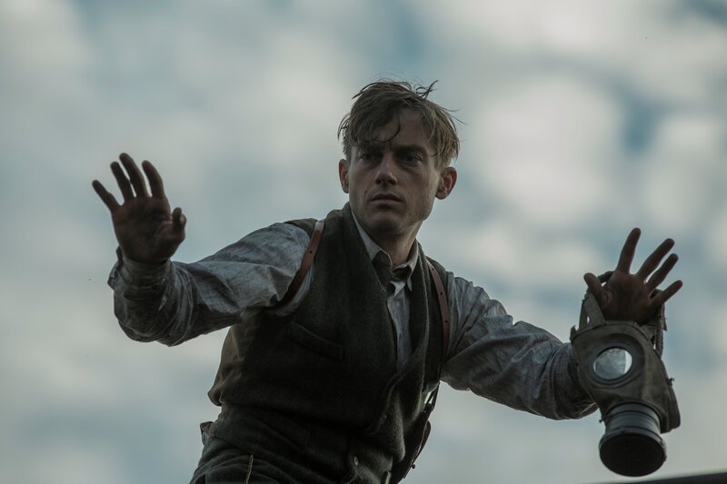 Gereon Rath (Volker Bruch) in Bedrängnis – Bild: Frédéric Batier/​X Filme