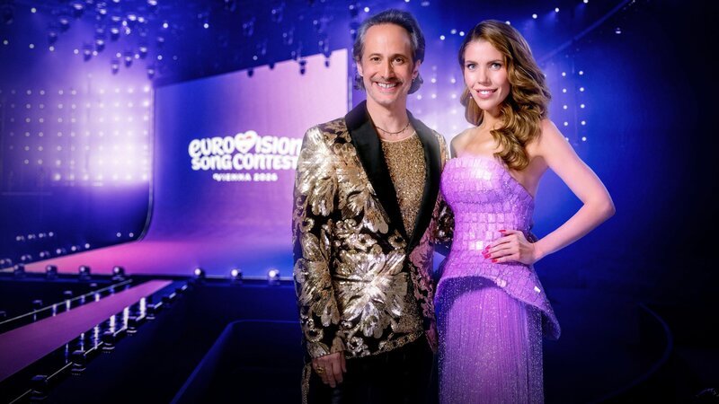 Michael Ostrowski, Victoria Swarovski. – Bild: ORF/​Hans Leitner/​Tim Routledge