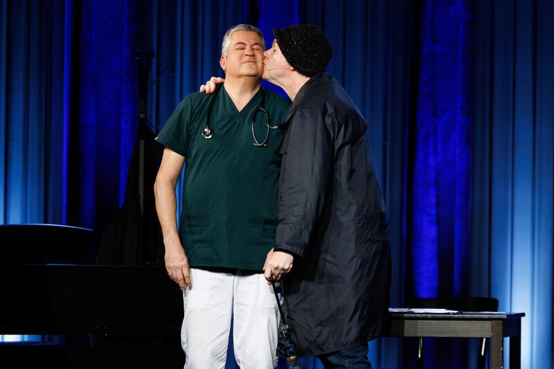 v.li.: Ronny Tekal und Norbert Peter beim Auftritt – Bild: ServusTV /​ Florian Wieser