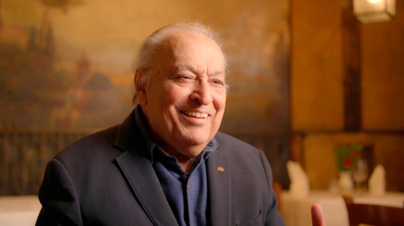 Zubin Mehta beim Besuch der Osteria Italiana in München, seinem Lieblingslokal während seiner Zeit in München. Weiteres Bildmaterial finden Sie unter www.br-foto.de. – Bild: BR