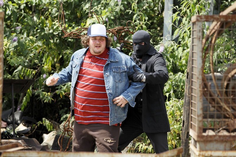 Der Besitz der Software wird Malte (Daniel Zillmann) zum Verhängnis, als er von Bogdans Leuten entführt wird … – Bild: RTL /​ Guido Engels