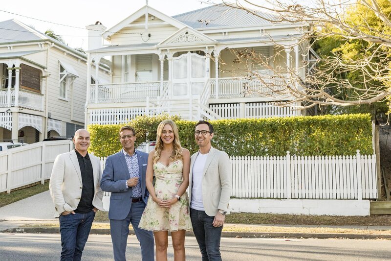 (v.l.n.r.) Neale Whitaker; Andrew Winter; Erin; Tom – Bild: 2018 Foxtel Management Pty Limited and Beyond Entertainment Limited Lizenzbild frei