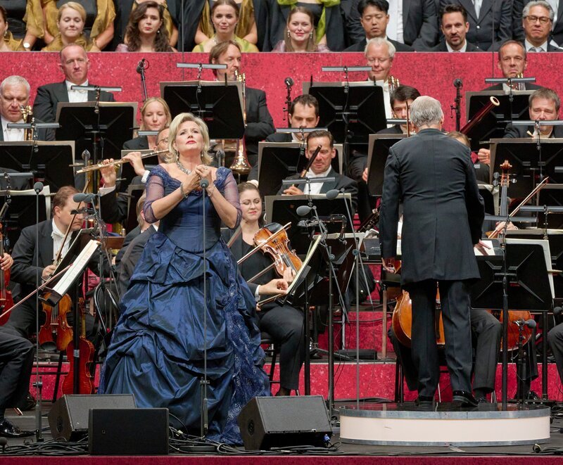 Camilla Nylund, Bertrand de Billy – Bild: ZDF und ORF/​Staatsoper/​Michael Pöhn