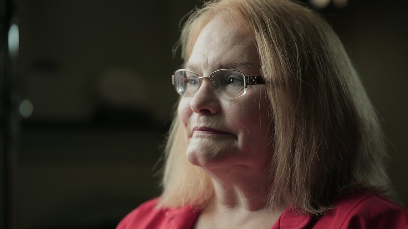 Debra Davis sits for an interview. – Bild: Discovery Communications