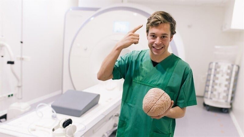 Checker Tobi – Der Body-Check 4 – Bild: BR/​megaherz GmbH/​Hans-Florian Hopfner