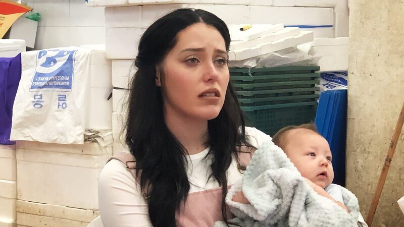 Deavan with baby. – Bild: TLC