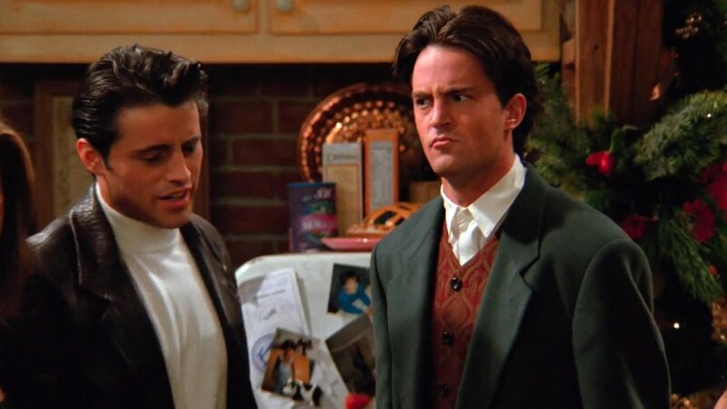 L-R: Joey Tribbiani (Matt LeBlanc), Chandler Bing (Matthew Perry) – Bild: MAX Hungary