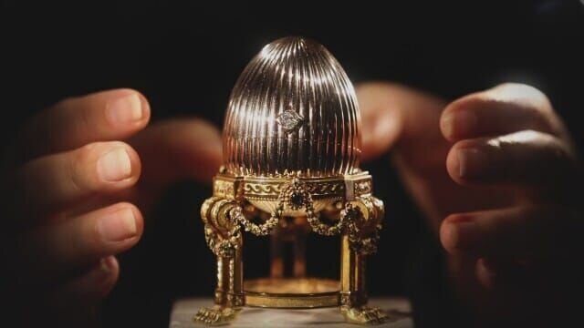 Ein kaiserliches Fabergé-Osterei, angefertigt für Kaiser Alexander III. von Russland – Bild: TVDB