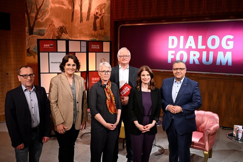 Volker Obermayr, Natascha Zeitel-Bank, Katja Mayer, Klaus Unterberger, Yvonne Lacina-Blaha, Werner Fetz. – Bild: ORF/​Thomas Jantzen