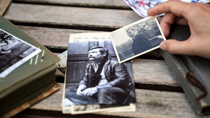 Blick ins Fotoalbum von Wolfgang Winkler. – Bild: MDR/​Sohalski