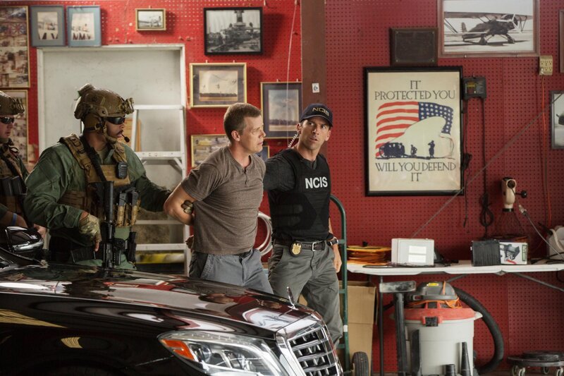 Christopher LaSalle (Lucas Black, r.) – Bild: CBS Broadcasting, Inc. /​ Sam Lothridge