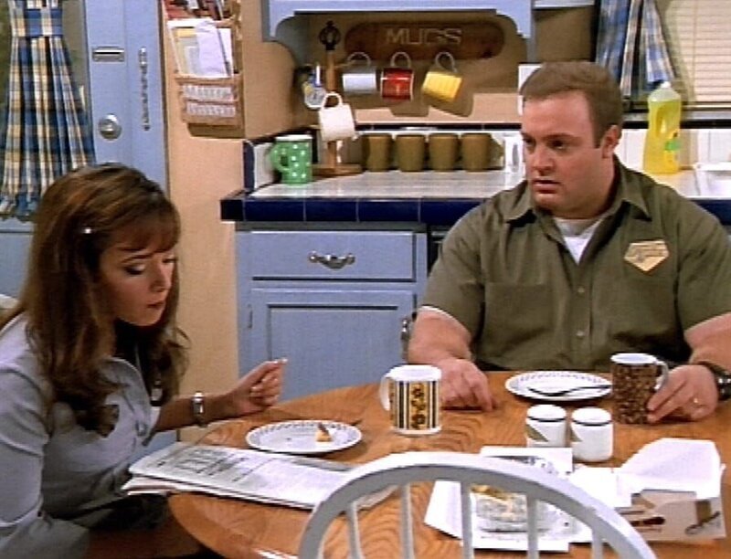 Doug (Kevin James) hat ein Bild von Carries (Leah Remini) Mutter gesehen und befürchtet, dass seine Frau irgendwann auch dick wird … – Bild: RTL II