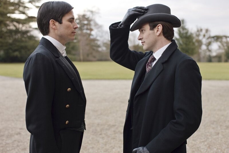 Hugh Bonneville, Brendan Coyle – Bild: 2014 NBC Universal ALL RIGHTS RESERVED