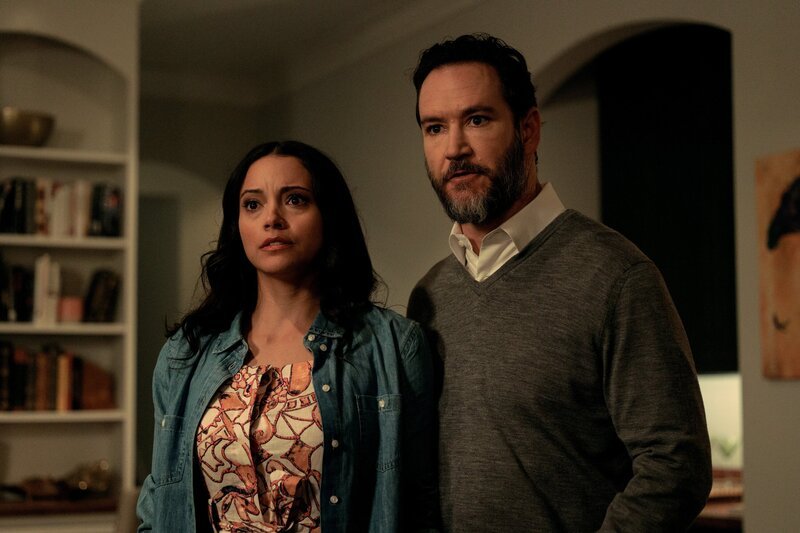 Gabrielle Walsh (Lacey Quinn) und Sir (Mark-Paul Gosselaar) – Bild: RTL