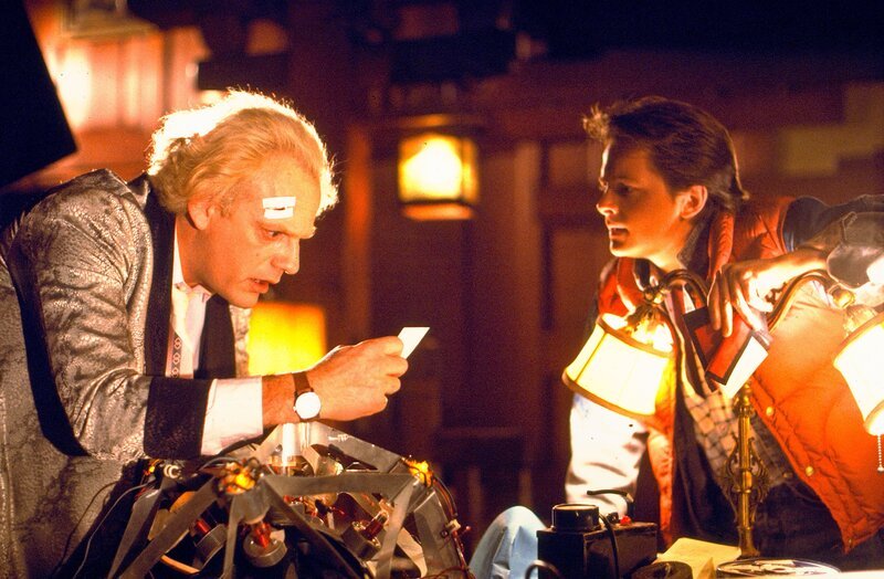 Christopher Lloyd (Dr. Emmett Brown), Michael J. Fox (Marty McFly). – Bild: OTCM