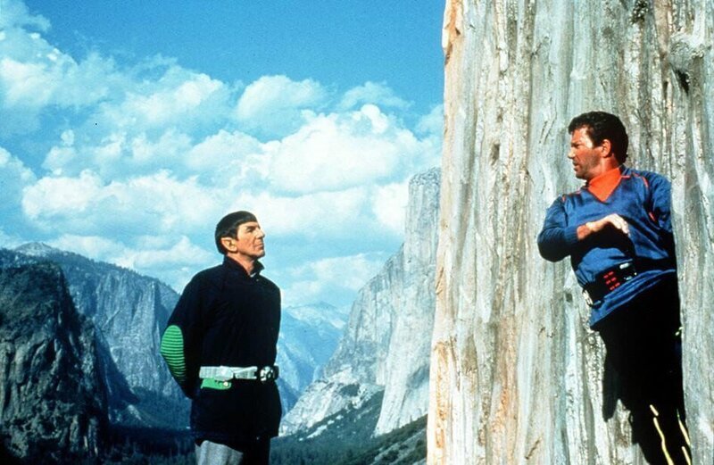 Admiral Kirk (William Shatner, r.) und Mr. Spock (Leonard Nimoy, l.) … – Bild: Marlyse Press Photo /​ MPP