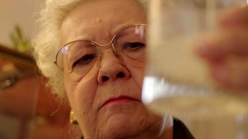 Nachgestellte Szene: Elfriede Blauensteiner. – Bild: ORF/​Pammer Film