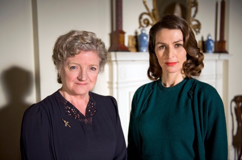 Miss Marple und Pat Fortescue. – Bild: WDR/​ITV plc/​Granada International