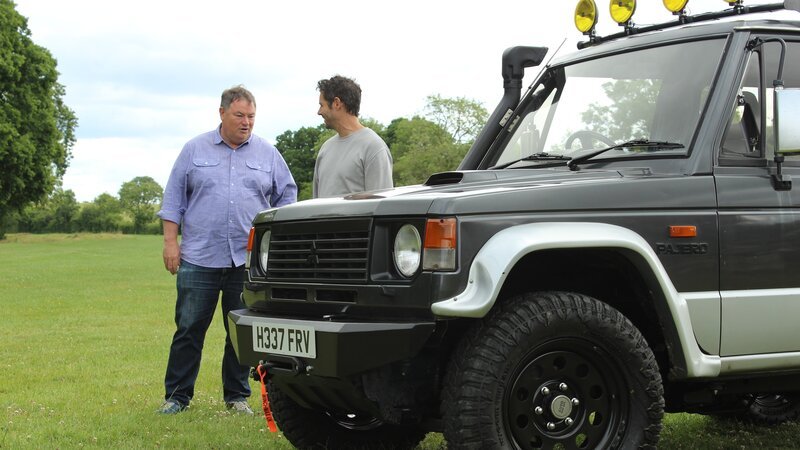 MIKE AND ELVIS TALKING WITH SHOGUN. – Bild: Discovery, Inc. All Rights Reserved.