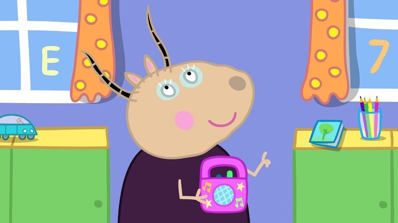 Madame Gazelle spielt eine Melodie ab zu der sich die Kinder ihr ganz eigenes Bild im Kopf machen sollen. – Bild: SUPER RTL