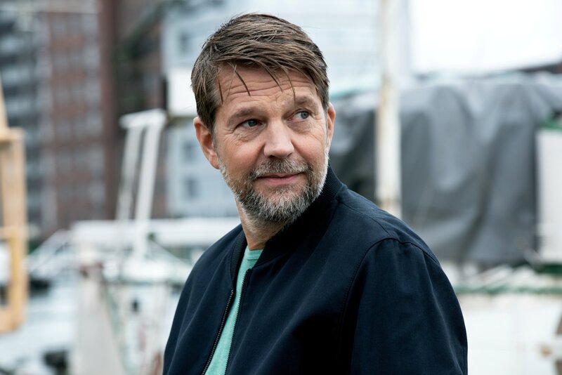 Dr. Hartmut Diestel (Kai Wiesinger) – Bild: ZDF /​ Marion von der Mehden