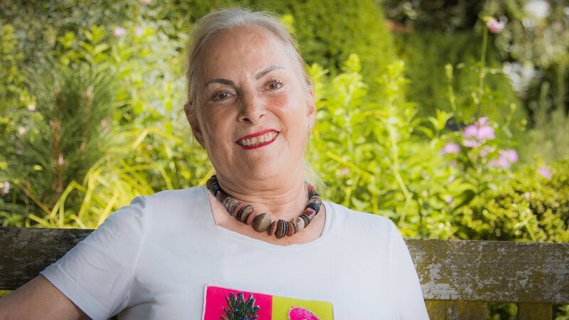 Hinter den Hecken Formgehölz-Garten Staffel 7 Folge 2 Der Garten von Doris Bütler liegt in Weite SG, über dem Rheintal. 2024 – Bild: SRF