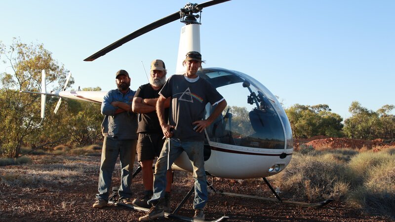 L-R: Stoney Cain, Greg Geran und Col Duff. – Bild: Prospero Productions /​ Prospero Productions /​ Prospero Productions