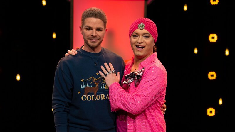 S06E07: Maik, ein Flirtprofi, sucht nach seinem Traumprinzen, hat aber Schwierigkeiten, die richtige Balance zwischen sexueller Anziehung und emotionaler Verbindung zu finden. – Bild: RTLZWEI