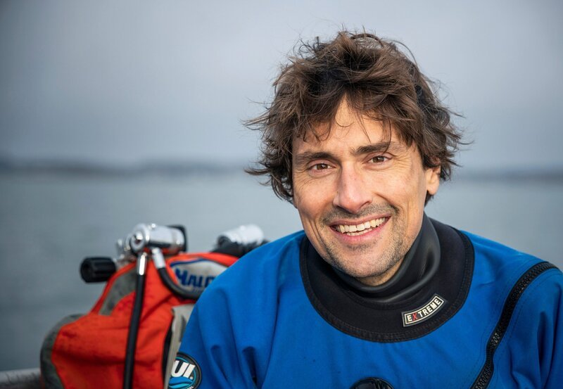 Meeresbiologe und Terra X-Moderator Uli Kunz zeigt uns die Nordsee, wie wir sie noch nicht kennen. – Bild: ORF/ZDF/Dr. Florian Huber Meeresbiologe und Terra X-Moderator Uli Kunz zeigt uns die Nordsee, wie wir sie noch nicht kennen. – Bild: ORF/ZDF/Dr. Florian Huber