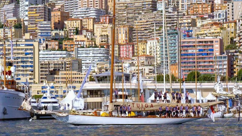 Monaco ist ein Magnet für Superreiche. Ein Drittel der Bevölkerung schwelgt in Luxus und Glamour. – Bild: ORF/​ITV