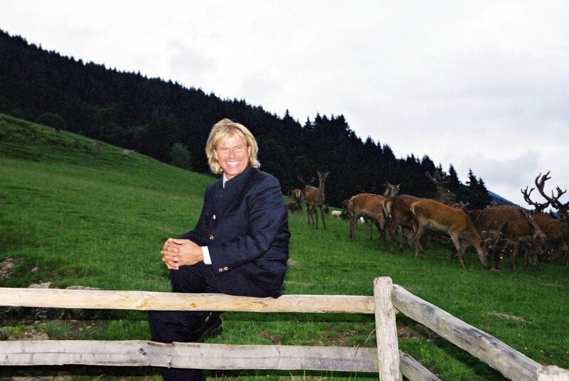 Hansi Hinterseer (Hansi Sandgruber). – Bild: ORF/​Terra Film