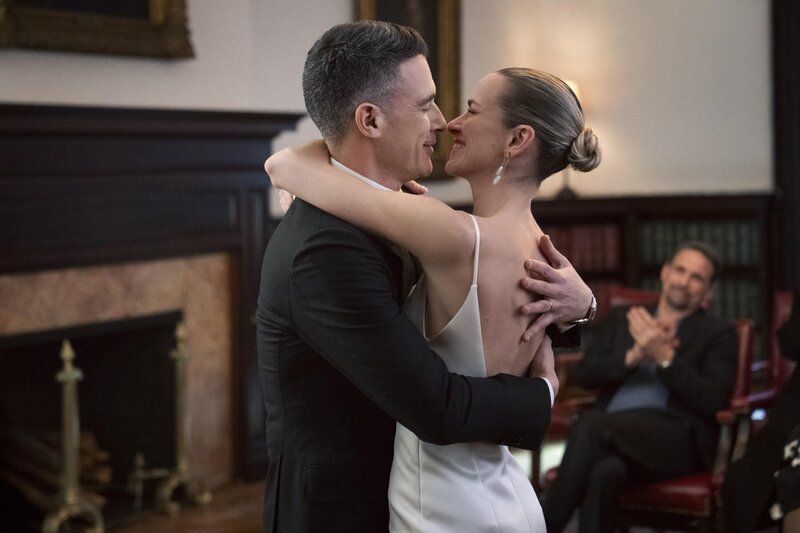 Shantel VanSanten als FBI SA Nina Chase und John Boyd als FBI SA Stuart Scola – Bild: CBS Broadcasting Inc. /​ Bennett Raglin