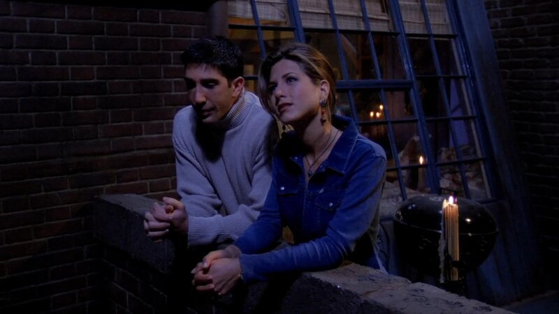 Ross Geller (David Schwimmer), Rachel Green (Jennifer Aniston). – Bild: MAX Hungary
