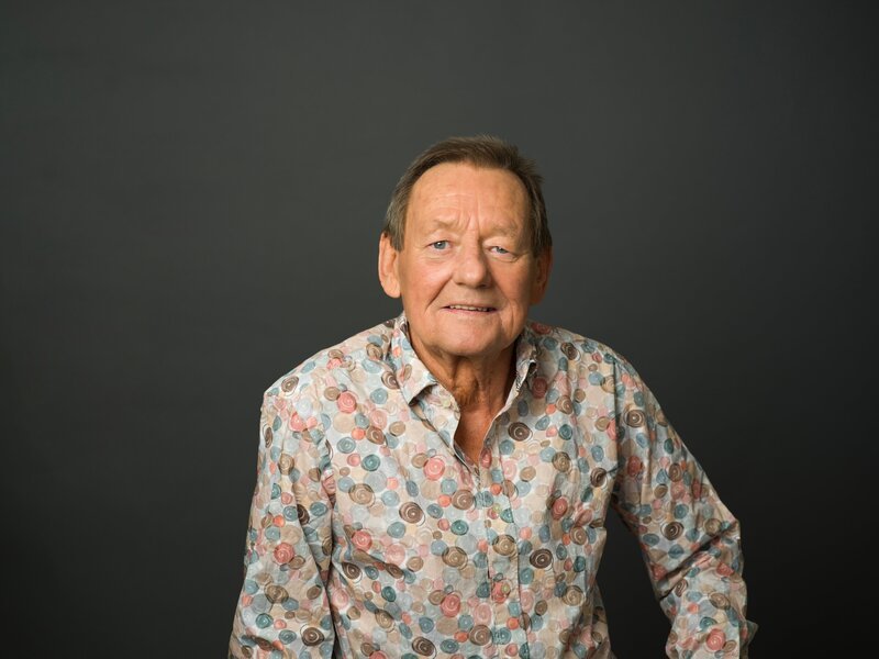 Wolfgang Ambros. – Bild: ORF/​ORF III/​Roland Defrancesco