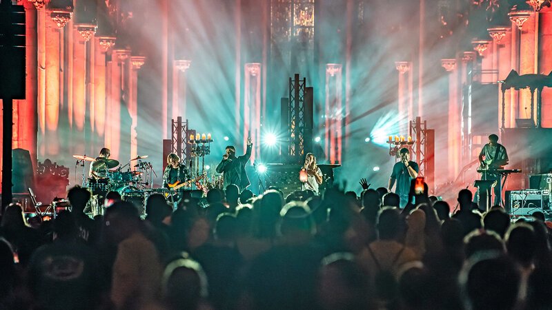 One Heart Konzert, Koenige und Priester

Verwendung nur in Verbindung mit der Programmkommunikation. Jede andere Nutzung ist untersagt. – Bild: Kay Uwe Fischer Fotografie